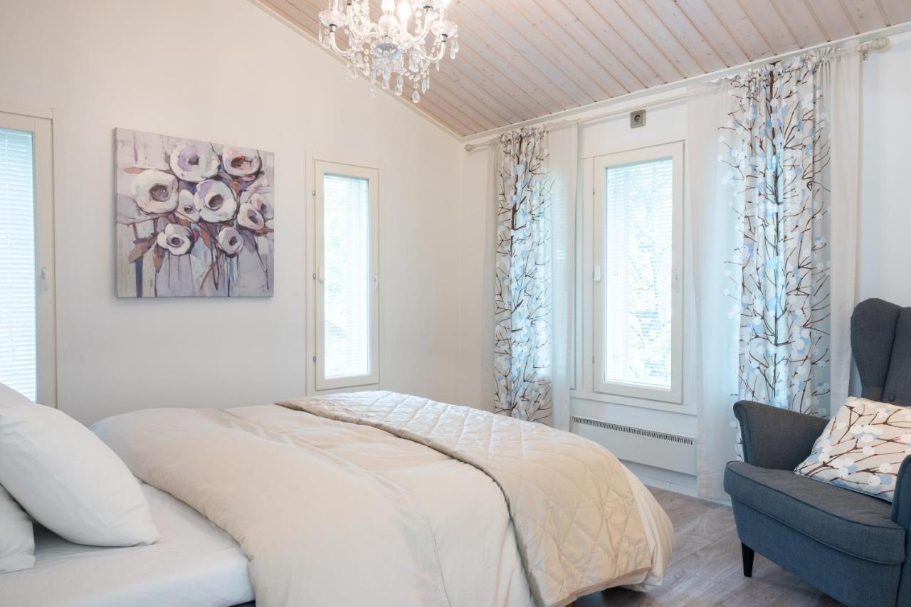 Luxurious Villa Kinos With Jacuzzi Rovaniemi Exteriör bild